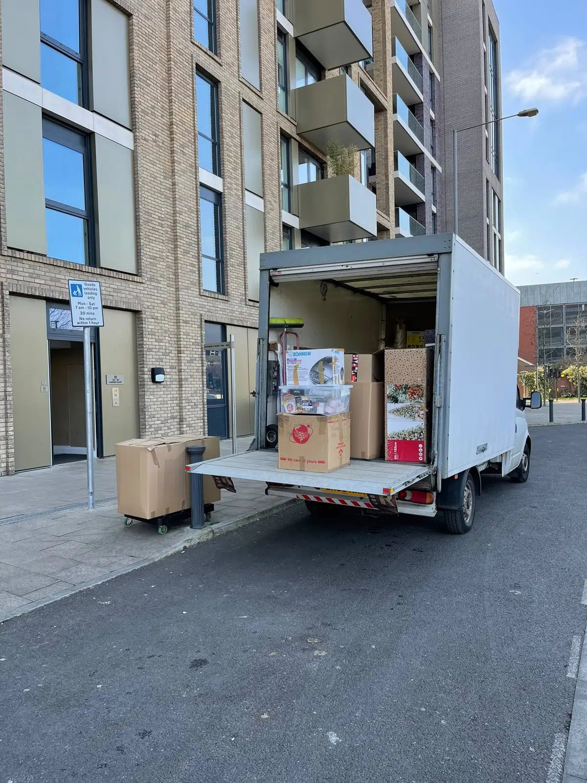 Removal company Tolworth Office removals Wimbledon