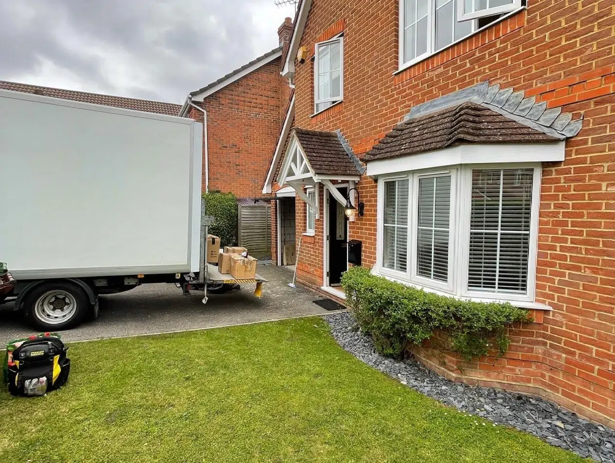 Hampton Court removals service